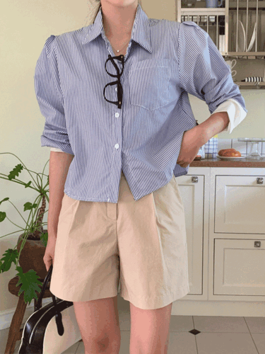 [간절기룩] 제이드 스트라이프 포켓 소매 배색 크롭 셔츠